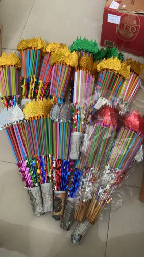 ไม้โพธิ์กฐิน ไม้แบงค์เสียบธนบัตร ไม้ใบโพธิ์  ต้นผ้าป่า ต้นกฐิน  ไม้กฐิน ใบพลาสติก 9