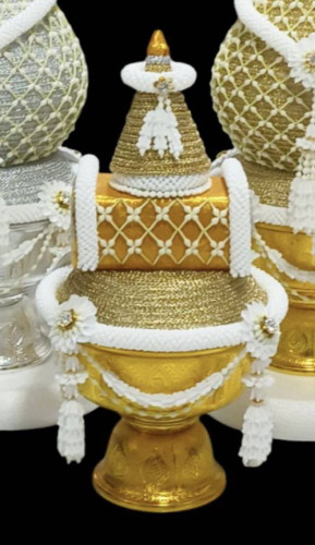 แพขมาดิ้นทองมาลัยดอกรัก ( เข้ากับพานพุ่มดิ้น )  พานธูปเทียนแพ 7