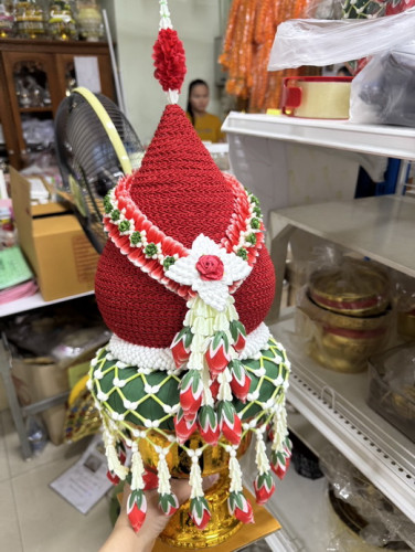 พานพุ่มดิ้น แต่งพานร้อยอุบะ คาดมาลัยซีก ( สั่งล่วงหน้านะคะ ) 2