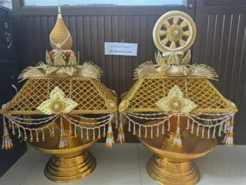 ชุดเครื่องบวชพระใหม่ชาววังร้อยมุก  ชุดบวชครบชุดสีทอง ครอบไตรสวยๆ งานบวชอลังการ ขายดีตลอดกาล 9