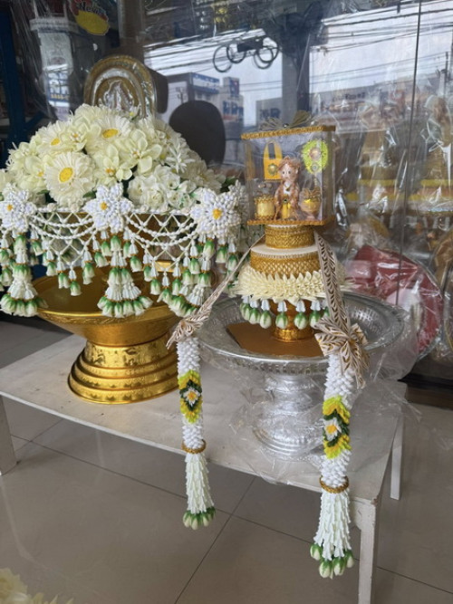 ชุดบวชจัดเซ็ท ชุดใหญ่พิมพิธ BY สะพานบุญ ครอบไตร กรวยบวช ต้นเทียน พานขมา มาลัยนาค กรวยนาค 5