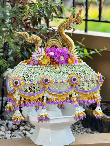 ครอบไตรพญานาคงานพรีเมี่ยม ครอบไตรชาววัง ครอบไตรกฐิน  งานละเอียด ประณีต  