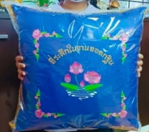 หมอนสี่เหลี่ยม หมอนกฐิน หมอนอิง บริวารกฐิน 5