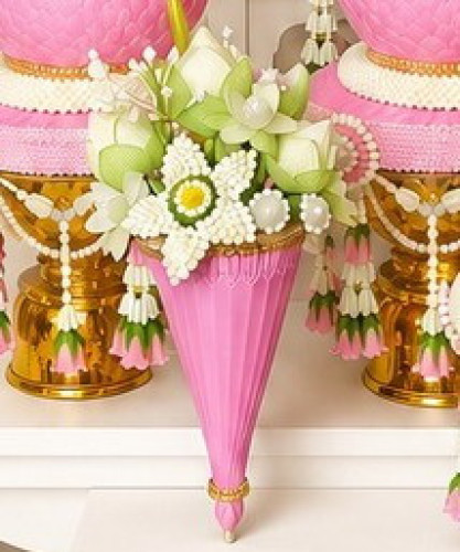 กรวยนาค กรวยบวชนาค กรวยใบตองปลอม งานผ้า  กรวยไหว้พระ  พิมพิธ 7