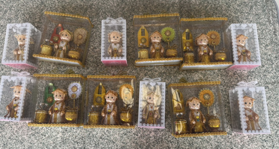 ของชำร่วยงานบวช เหรียญโปรยทานสวยๆตัวนาค น้องนาคอัฐบริขาร เครื่องบวชครบชุด  ชุดนาค 9