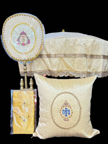 A20 งานสั่งทำพิเศษ ผ้าไหมปักลาย ไม่เงา งานจากช่างสัปทน  สีพาสเทลตาลปัตรย่ามหมอน 5