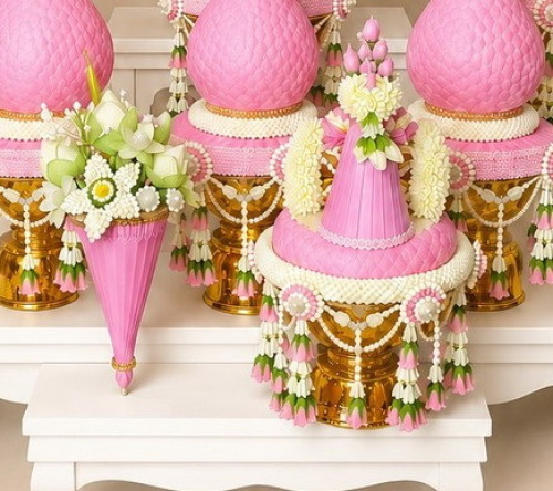 ชุดบวชจัดเซ็ท เครื่องบวชกลีบปทุม ครอบไตร กรวยบวช ต้นเทียน พานขมา กรวยนาค พิมพิธ 3