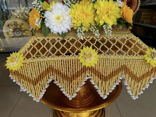 ครอบไตรพญานาคลูกปัดคริสตัล สั่งทำได้ทุกสี นิยมทำครอบไตรกฐิน 8