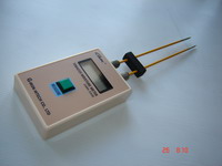 เครื่องวัดความชื้นใบยาสูบ Tobacco Moisture Meter รุ่น GMK-3306 1
