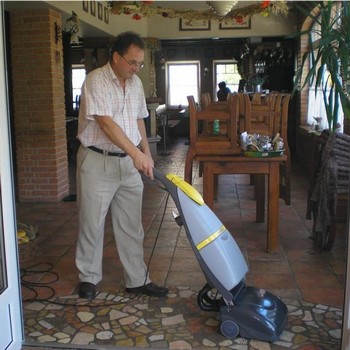 เครื่องขัดพื้น Lavor รุ่น Sprinter 5