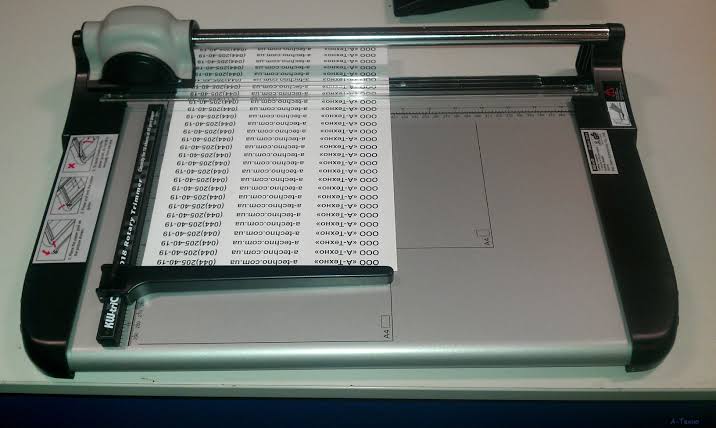 แท่นตัดกระดาษ รุ่น 3018 (13018) (ตัดได้ตั้งแต่ Size A6 - A4) 3