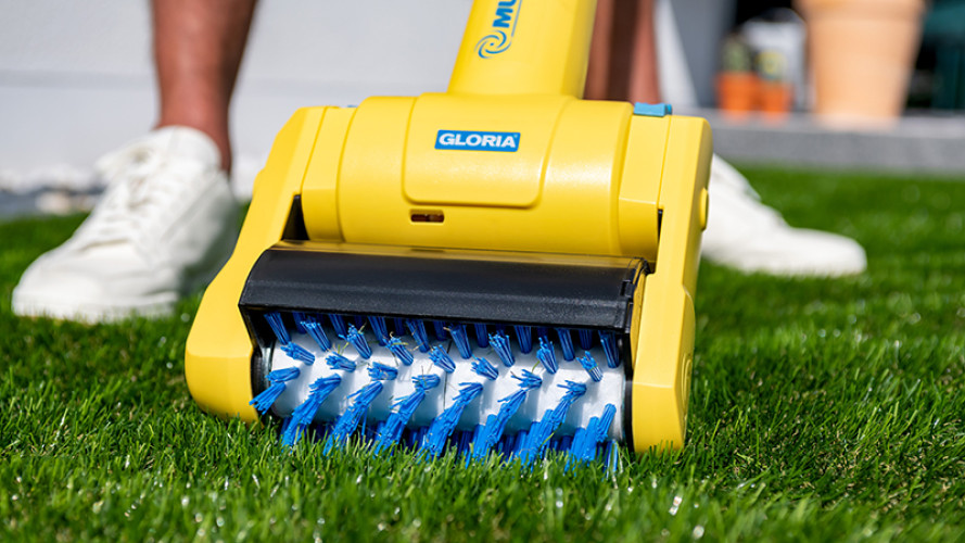 เครื่องทำความสะอาดหญ้าเทียม Gloria รุ่น Multibrush Artificial grass 2