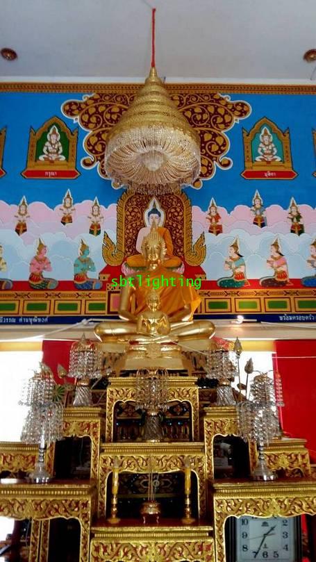 การติดตั้งโคมไฟสุวรรณฉัตร ในพระอุโบสถ วัดเจดีย์ทอง นครนายก  ปี 59 7