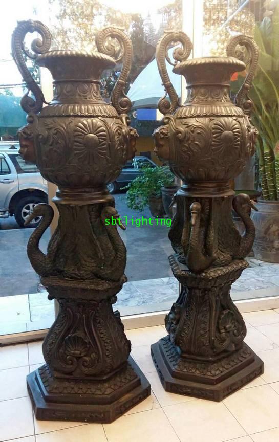 แจกัน Bronze ยุโรป ใบใหญ่ 2