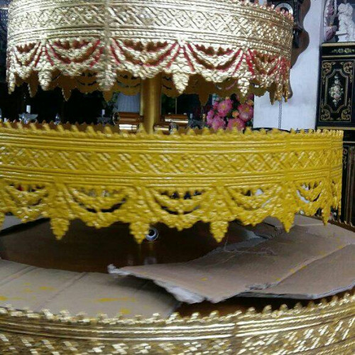 โคมไฟฉัตรคริสตรัล พระประธานลายอุบะแปะทองคำเปลว 100% 1