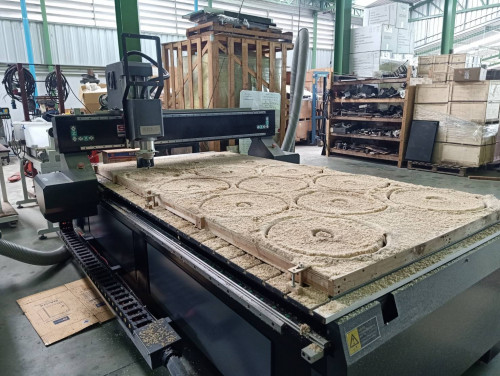 เครื่องแกะสลัก CNC ขนาด 1300 x 2,500 x 200 mm  รุ่น SCR-1325-Servo 5