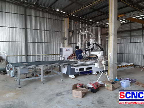เครื่องแกะสลัก CNC ขนาด 1300 x 2,500 x 200 mm  รุ่น SCR-1325-ATC 6