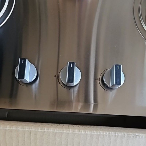 เตาฝังหน้าสแตนเลส  3 หัว RINNAI รุ่น RB-38HS 2
