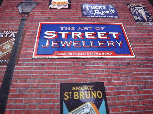 The Art of Street Jewellery 1