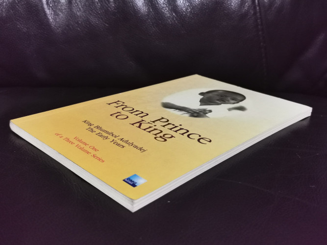 King Bhumibol Adulyadej of Thailand : From Prince to King (Vol.1) 3