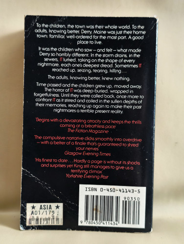 IT  By  Stephen King 1
