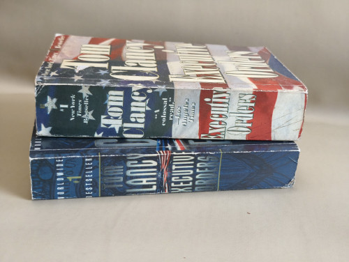 ขย้ำพยัคฆราช (Executive Orders) -2เล่มชุด- ของ ทอม แคลนซี่ย์ (Tom Clancy) แปลโดย สุวิทย์ ขาวปลอด 2