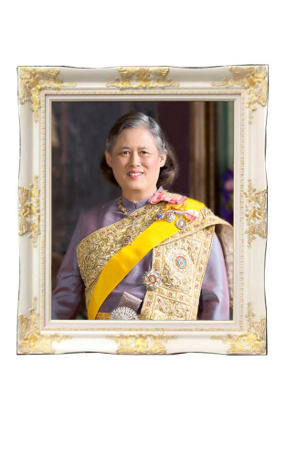 กรอบหลุยส์ขาวลายทอง   21x26 นิ้ว(ภาพใน 15x20 นิ้ว 1190 .-ถ้า 26x36 นิ้ว(ภาพใน 20x30 นิ้ว 1690 .-)
