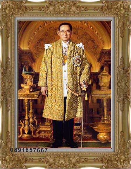 กรอบรูปหลุยส์ทองพ่น  พร้อมพระบรมฉายาลักษณ์ ร9
