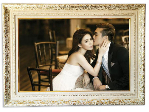 กรอบรูปแต่งงานราคาถูก สีขาวลายไทยริ้วทอง สวยสง่า รวมภาพ +เคลือบภาพ
