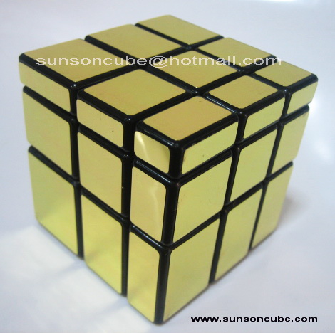 Mirror Block  Gold ( Black cube ) /  Ghost Hand