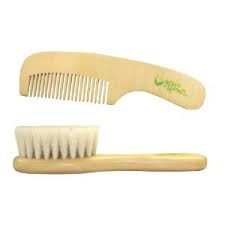 IPY 301700:Brush  Comb Set