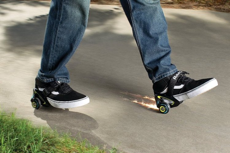 Razor : RZO25056130* โรลเลอร์สเก็ตติดรองเท้า Jetts Heel Wheels 5