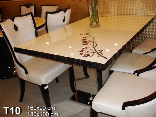 T10 โต๊ะทานขาวหินอ่อน + C122เก้าอี้บุหนังสีขาว