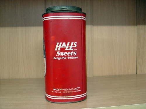 กระป๋องฮอลล์ Halls Mentho-Lyptus หายาก Made in England สภาพดีสุดๆ มีฝาปิด 4
