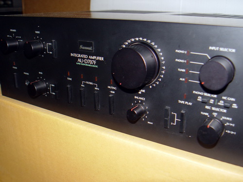 SANSUI AU-D707F Integrated Amplifier 4