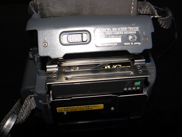SONY DCR-TRV22E กล้องถ่ายวิดีโอ กล้องVDO แบบม้วนเทป 5