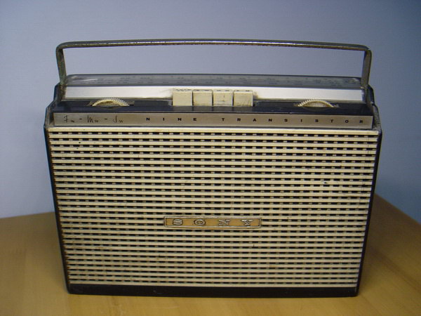 วิทยุโบราณ SONY TFM-95B