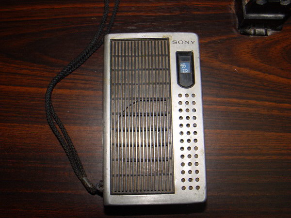 วิทยุโบราณ SONY TR-3500 AM Walkman