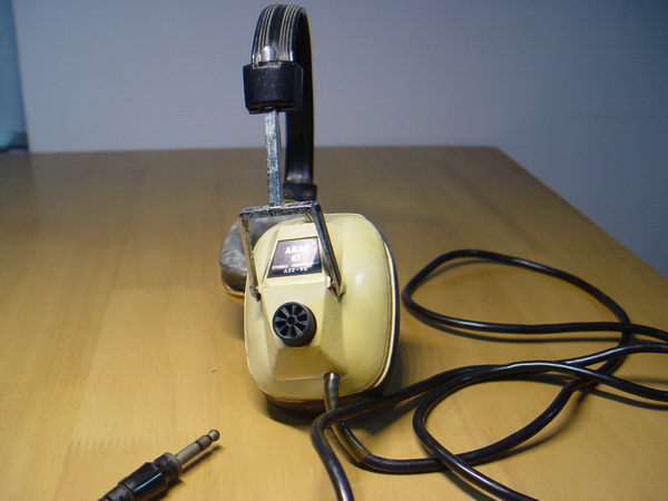 หูฟังโบราณ AKAI ASE-9S