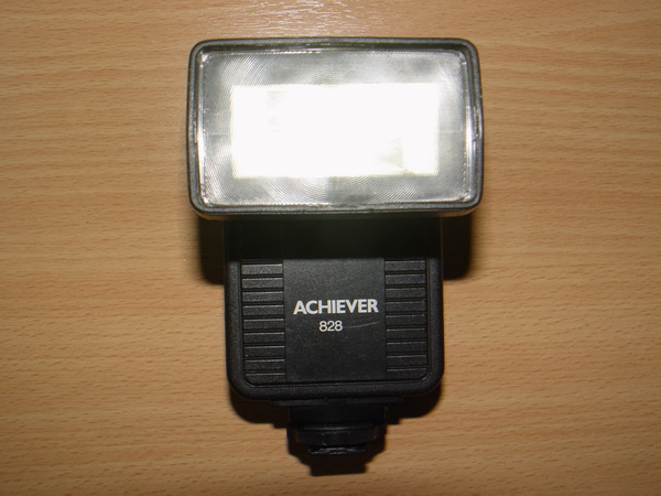 แฟลชกล้องถ่ายรูป ACHIEVER 828 สำหรับกล้องฟิล์ม 2