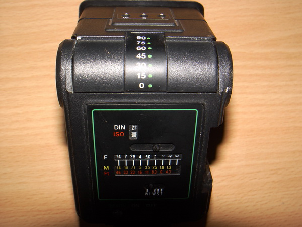 แฟลชกล้องถ่ายรูป ACHIEVER 828 สำหรับกล้องฟิล์ม 6