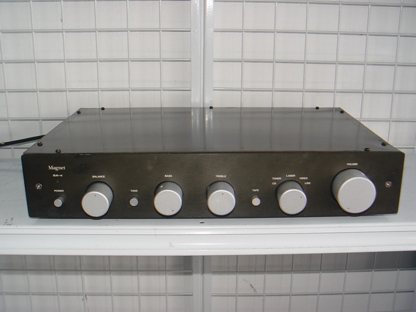 Integrated Amp Magnet SA-4 ใช่งานได้ปกติเสียงดีมาก นุ่มนวล
