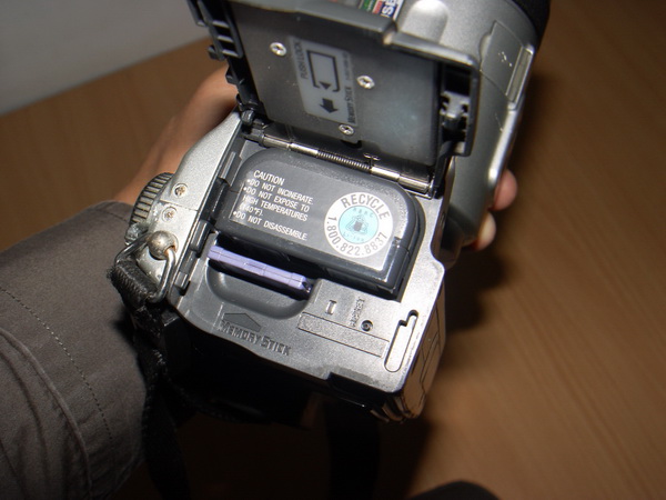 กล้องดิจิตอล SONY DSC-F717 Cyber shot ใช้งานได้ปกติ 6
