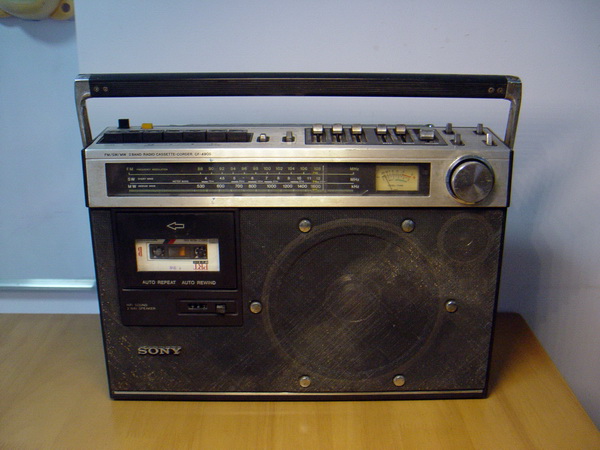 วิทยุหูหิ้ว SONY CF-490S ใช้งานได้เสียงดี มีเบส Woofer 8 นิ้ว