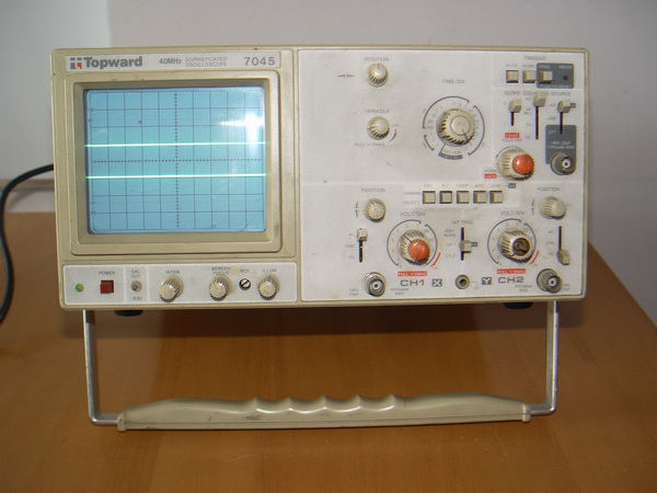 Oscilloscope 2CH ออสซิลโลสโคป TOPWARD รุ่น 7045 40 Mhz. ใช้งานได้