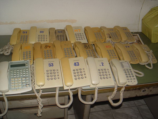 ตู้สาขาโทรศัพท์ NEC พร้อมเครื่องโทรศัพท์ลูกข่าย 37 เครื่อง 4