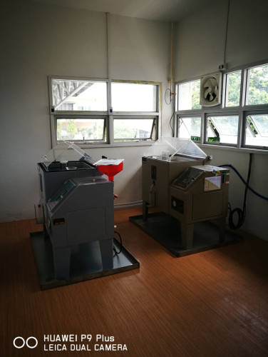 เครื่อง Salt Spray Tester