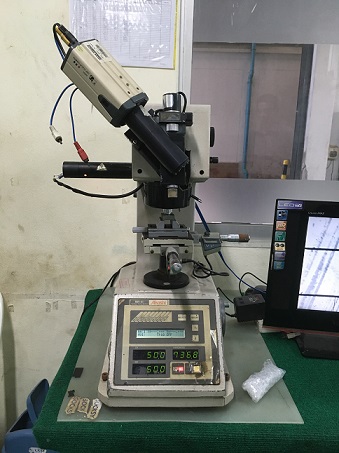 Vicker Hardness Tester