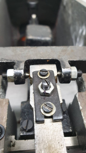 เครื่อง Rockwell Hardness Tester 2