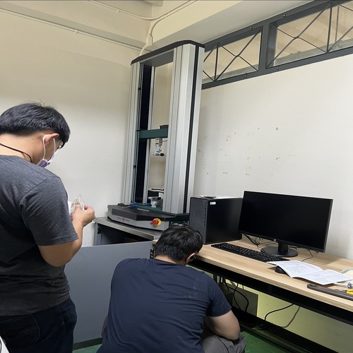 Universal Testing Machine